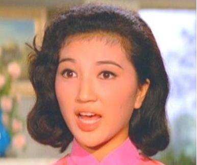 好好的豪门贵妇，73岁还跑去演配角