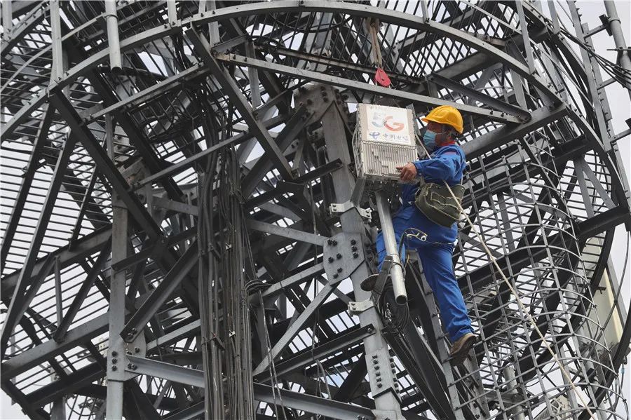 居家隔离后，许多国家网络崩了…为什么中国没事？