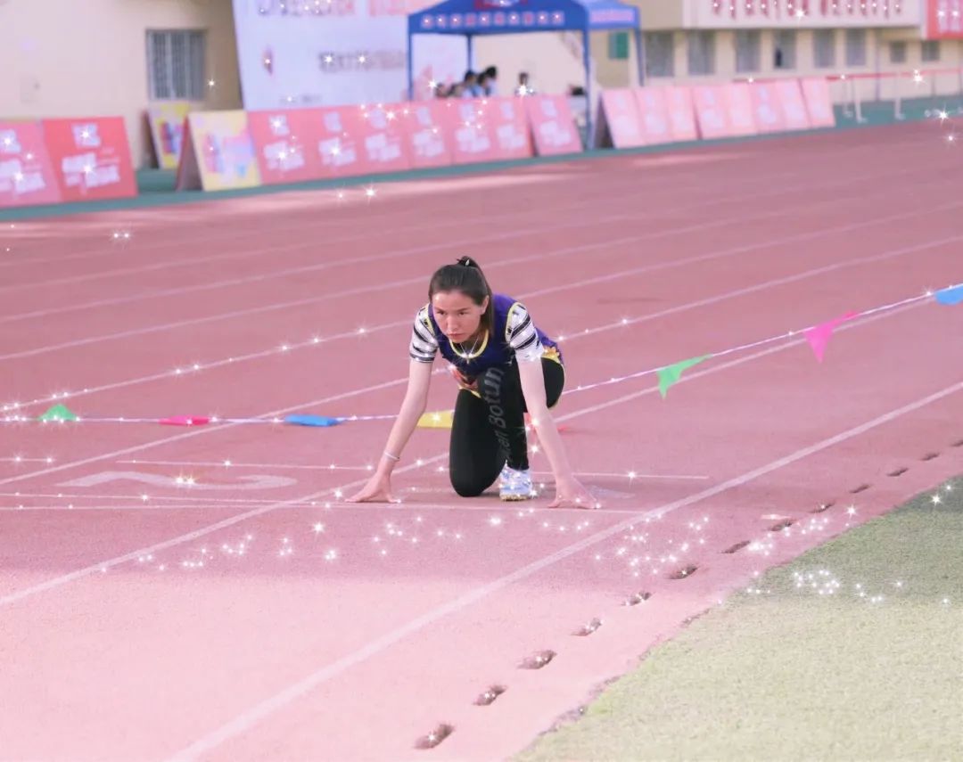 老兵退伍感人瞬间,老兵退伍潸然泪下