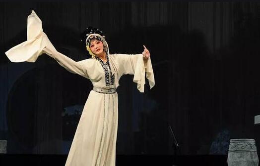 窦娥临死前发下三桩毒誓，除了六月飞雪，另外两桩毒誓是啥？