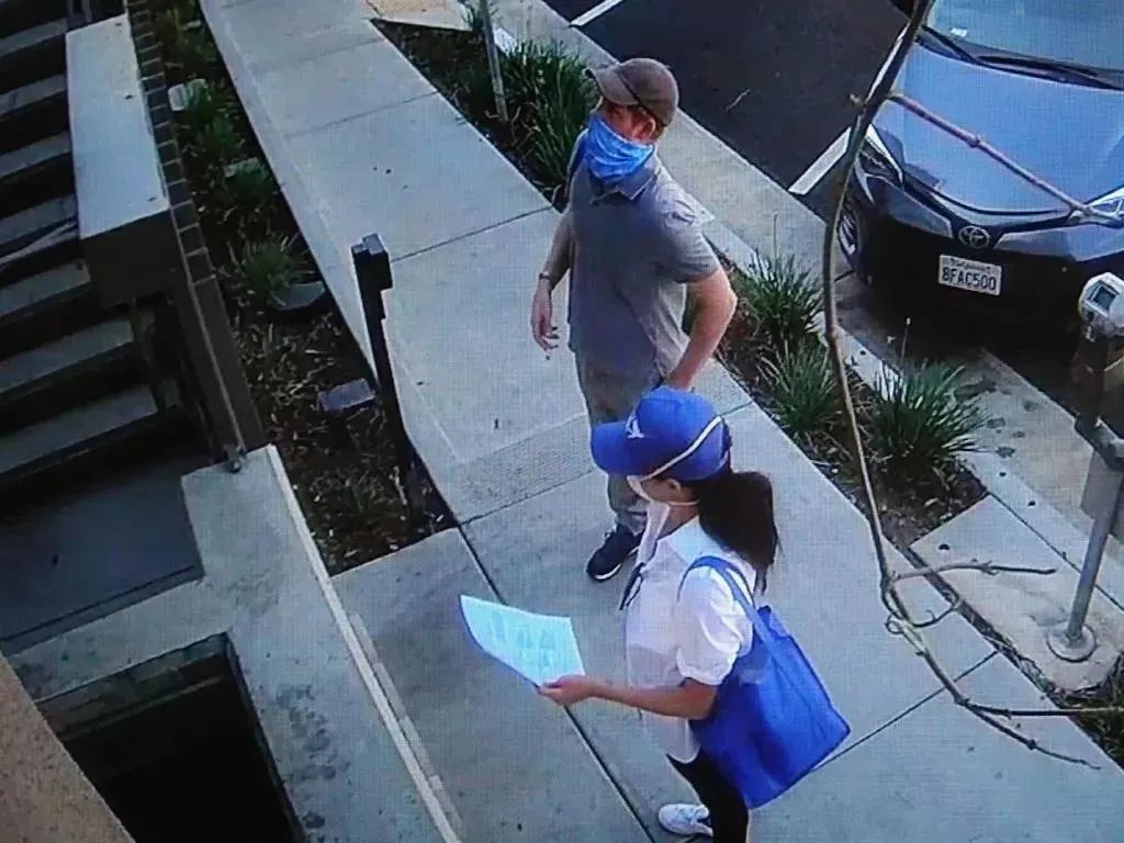 梅根退出王室后首次公开露面,梅根哭诉退出王室背后压力