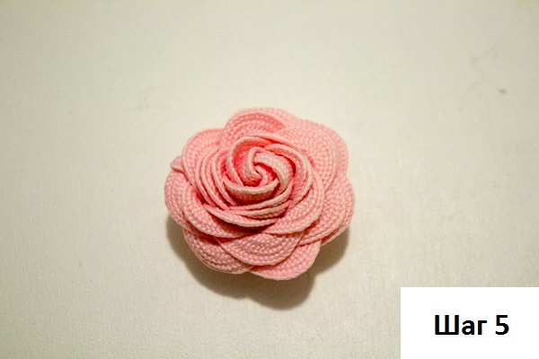 如何制作鲜花胸针图片教程,花朵胸针制作过程图解简单