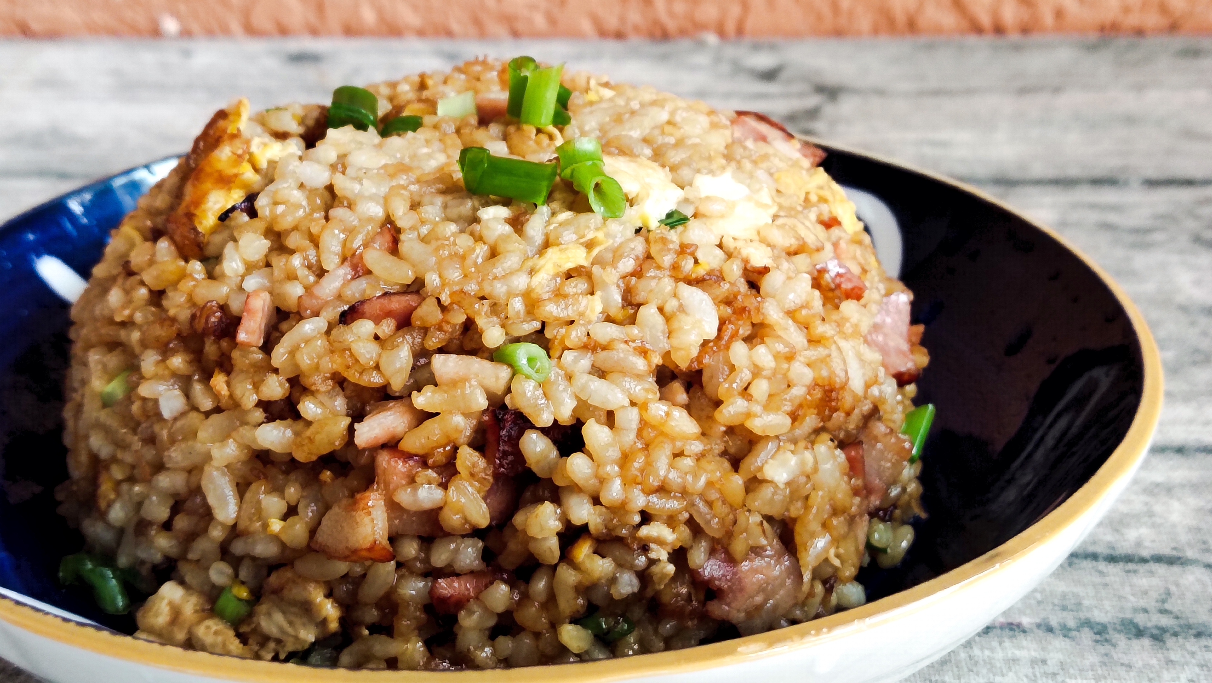 炒米饭怎么做才好吃简单的,炒米饭最简单好吃的做法