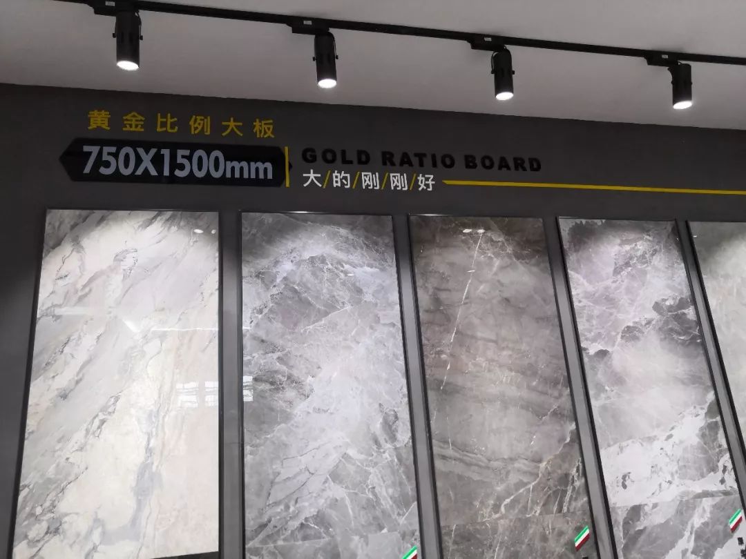 开宝马、吹萨克斯卖瓷砖！20位经销商谈如何扭转市场逆境