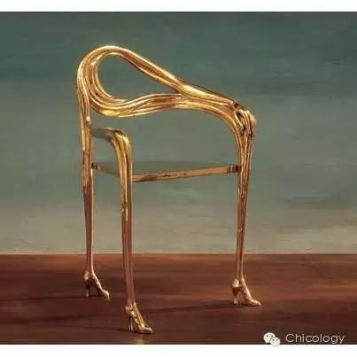 活在梦境的现实世界,梦境才是现实世界