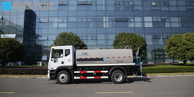 实力工厂环保洒水车价格,专业生产环保洒水车