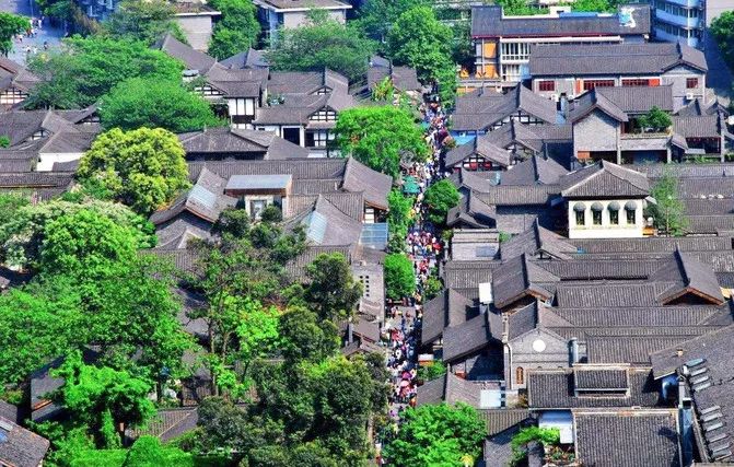 成都旅游远近攻略推荐理由,成都蓉城之秋旅游攻略