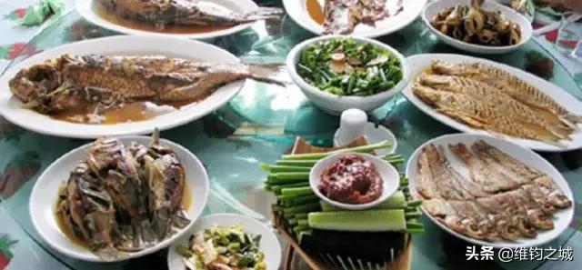 内蒙古呼伦贝尔最出名的美食,呼伦贝尔当地特点美食介绍500字