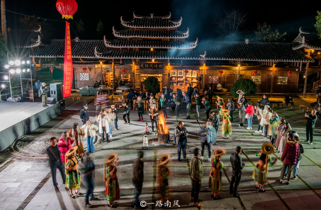 湖南民族特点旅游,少数民族湖南旅游