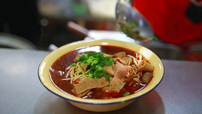 襄阳牛肉面从哪里传来的,一碗襄阳牛肉面唤醒襄阳一座城