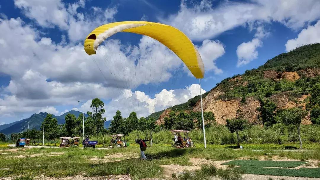 滑翔伞飞行培训哪家专业,滑翔伞飞行培训