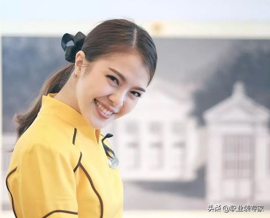 泰国酷鸟航空空姐服,泰国国际航空公司制服特点