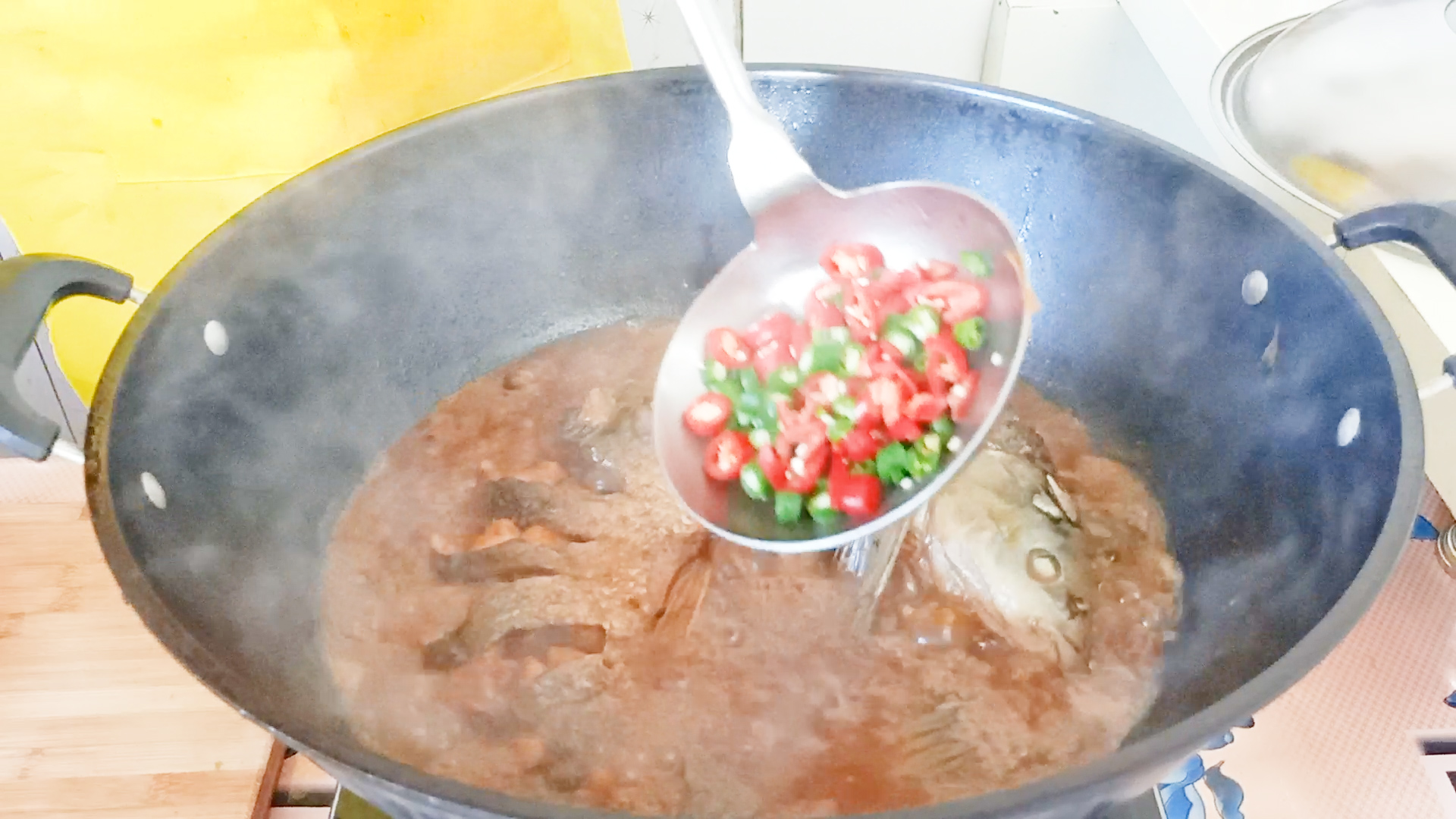 无论炖什么鱼一定要记住这几点,哪种鱼炖起来比较嫩又好吃