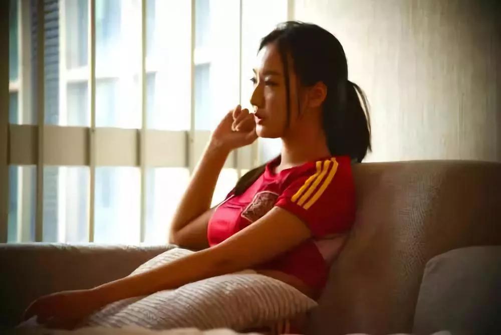 可爱头像足球,足球霸气头像女