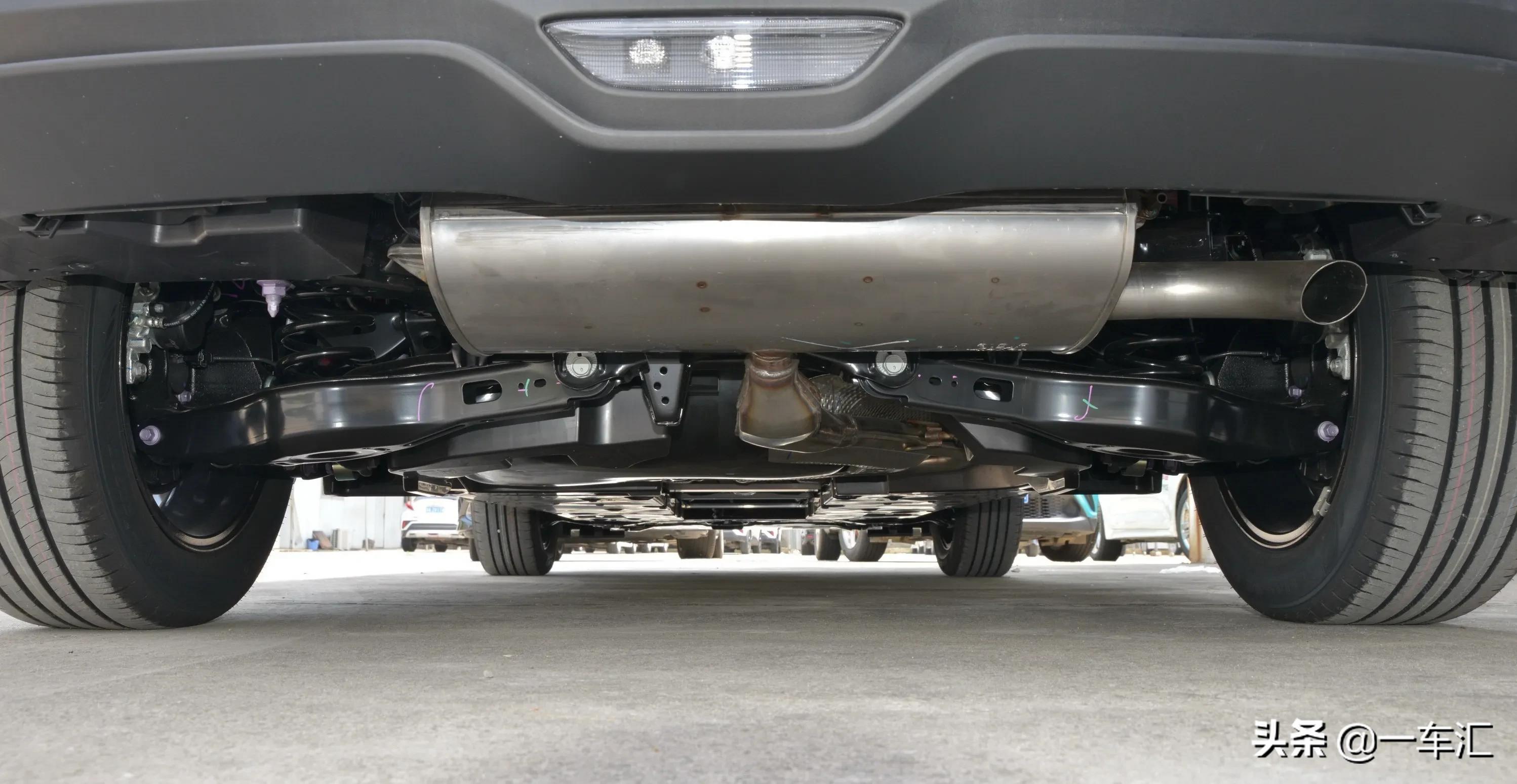 新款丰田混动c-hr2022颜色,丰田c-hr哪个车型最值得买