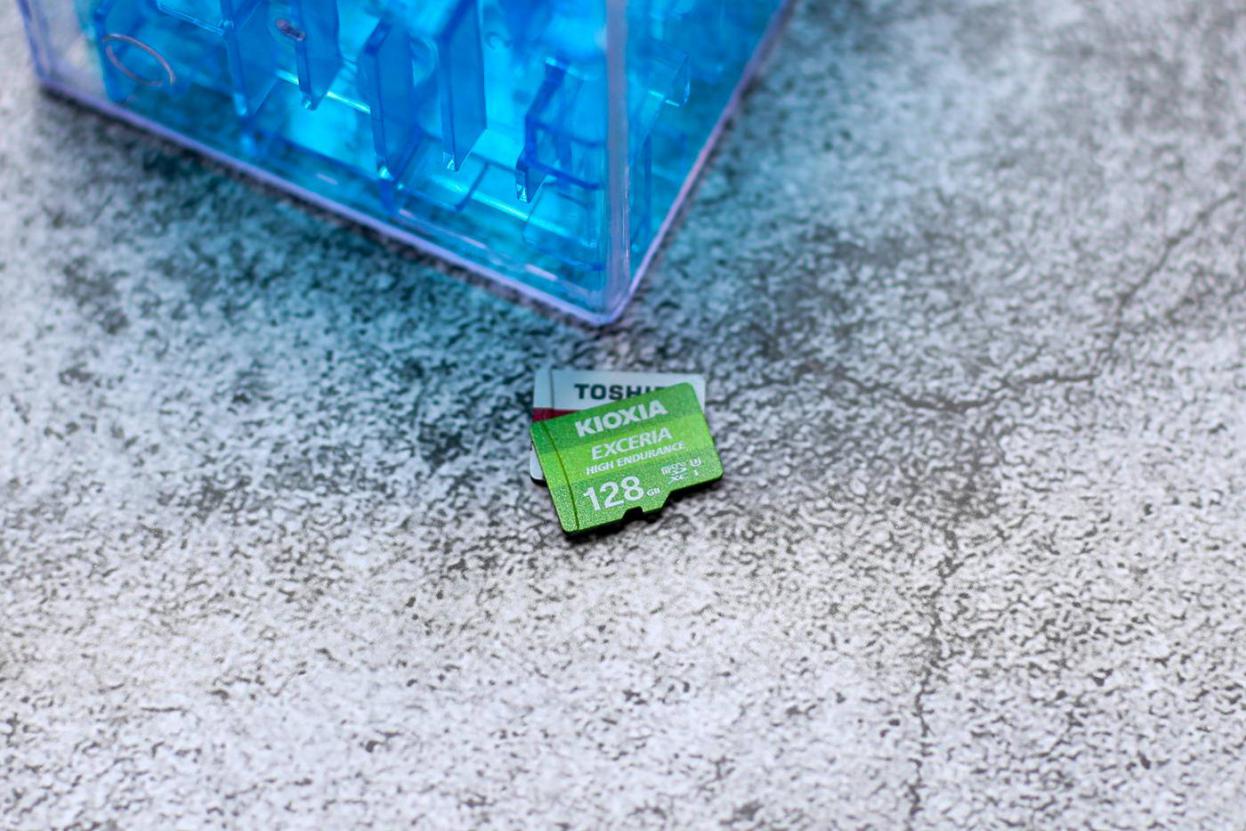 东芝铠侠卡,东芝铠侠tf卡蓝色