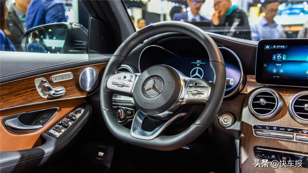 最新深度测评全新奔驰glc,新款奔驰glc深度测评