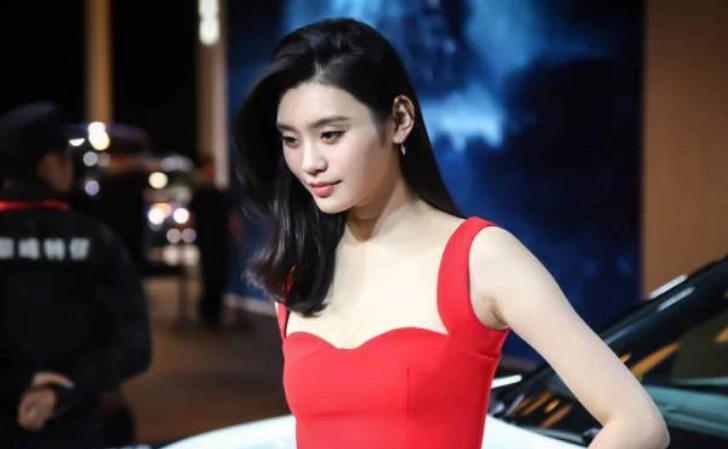 奚梦瑶怀的是男孩才求婚吗,奚梦瑶谈生子感受非常有成就感