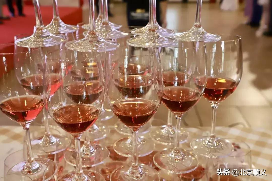 昨日，顺义这场50对新人“集体婚礼”引领婚嫁新风尚！