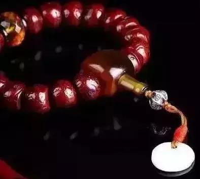 核桃手串一直盘玩还会生虫吗,把玩核桃手串要怎么盘