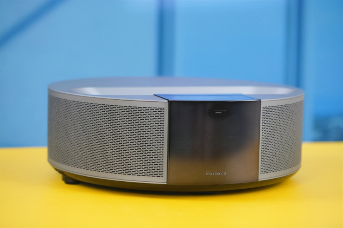 智能投影仪选哪款啊,选购哪款便携式投影仪比较好