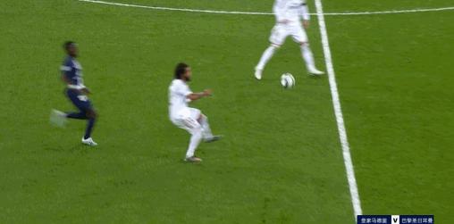 半场皇马3-0莱万特本泽马梅开二度,本泽马梅开二度皇马3-1客胜塞尔塔