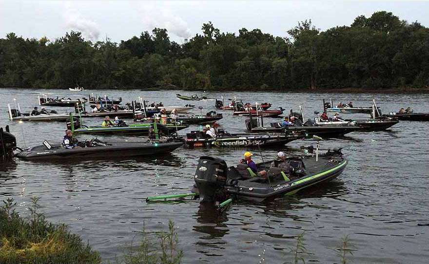 国际钓鱼比赛规则,钓鱼竞技比赛战术打法