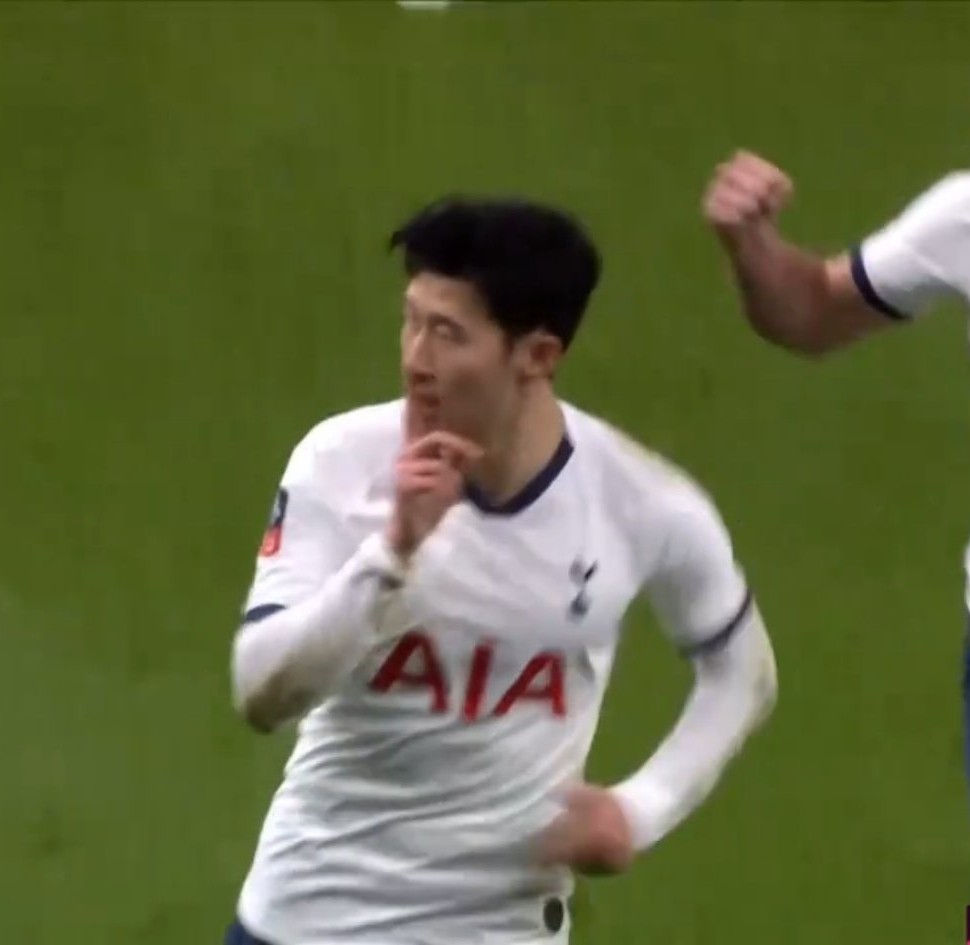 亚洲球王用实力回怼病毒歧视！