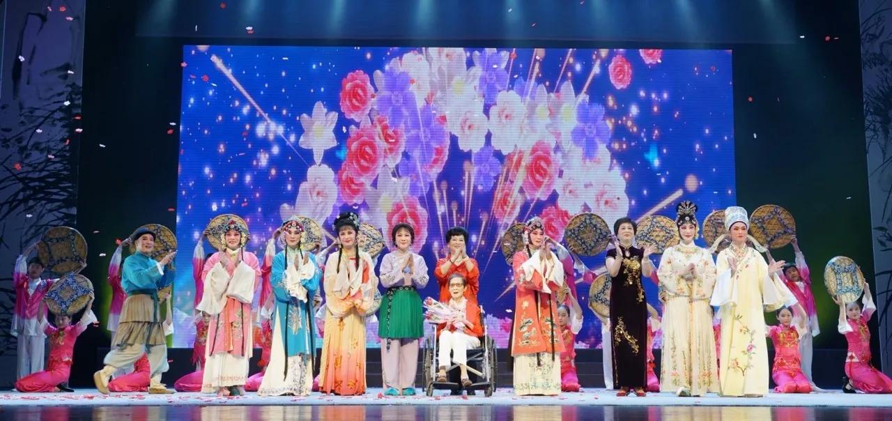 江苏镇江独有美食,镇江美食特点老字号