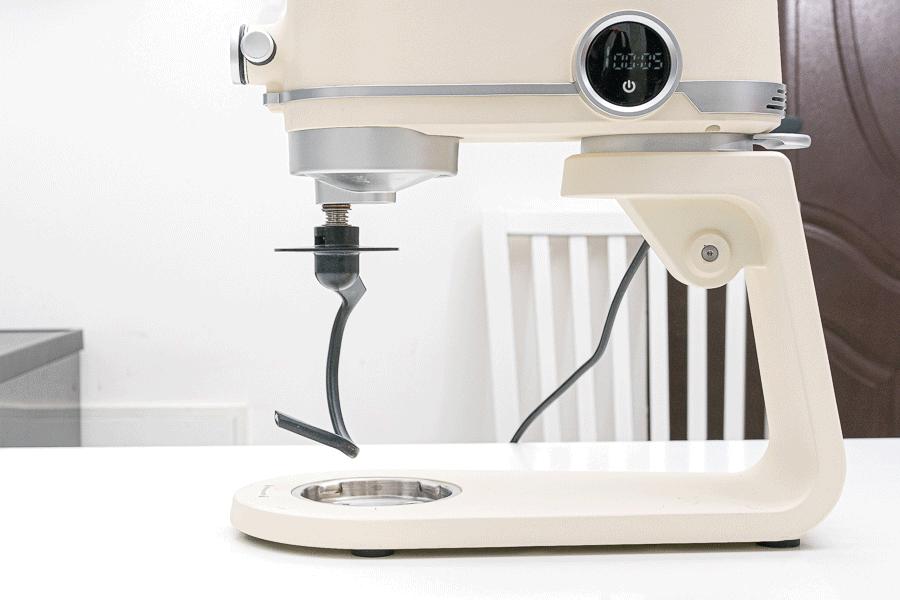 烘焙为什么要入厨师机？与面包机，打蛋器差异有多大？厨师机横评