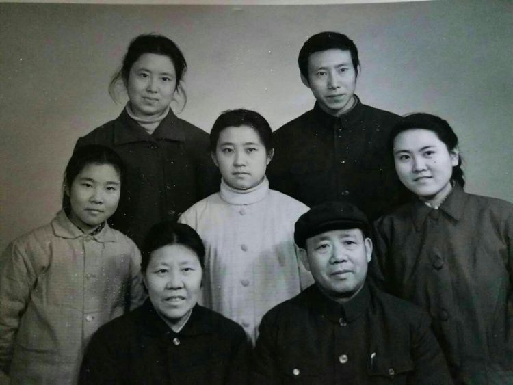 刘俊岩为纪念老父亲及38军建制68周年作诗——她不仅拥有荣光