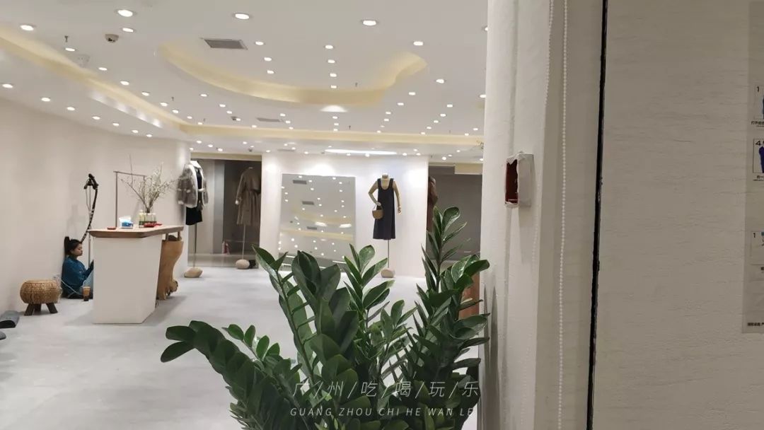 韩国东大门服装在哪里买,韩国东大门服装批发市场地铁