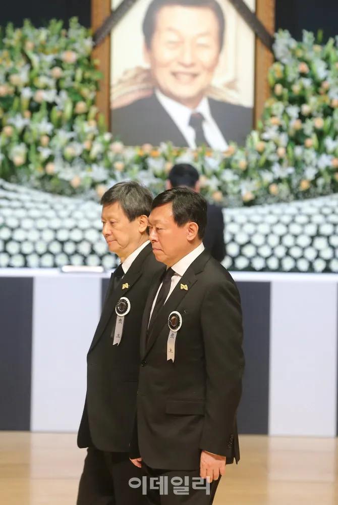 韩国财阀的快乐和烦恼,韩国财阀的故事比电影还精彩