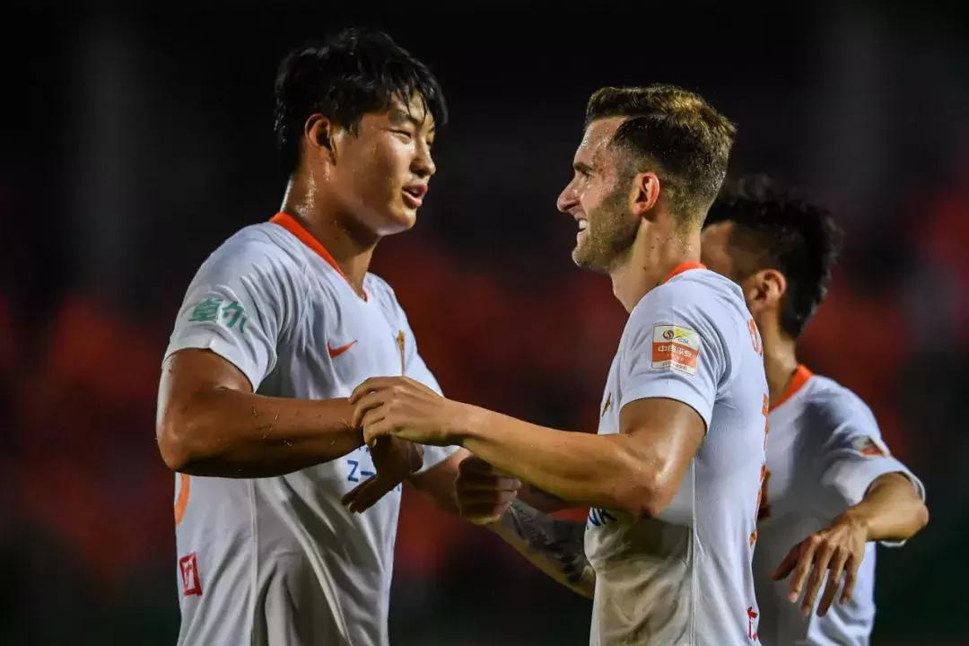 巴普蒂斯唐建功，埃弗拉锁定胜局！武汉卓尔客场2:0力克北京人和