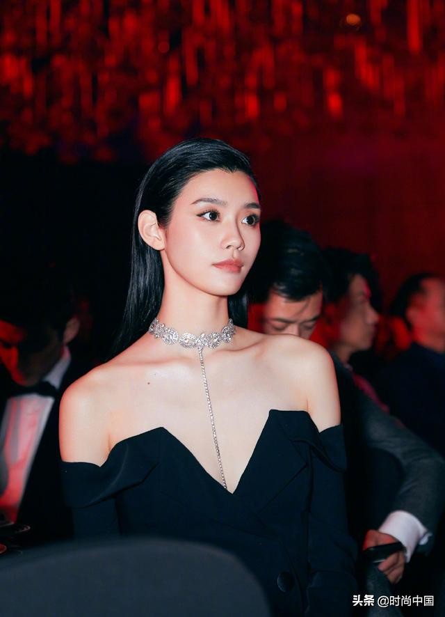 奚梦瑶摔倒与嫁豪门有什么关系,奚梦瑶为什么这么厉害能嫁入豪门