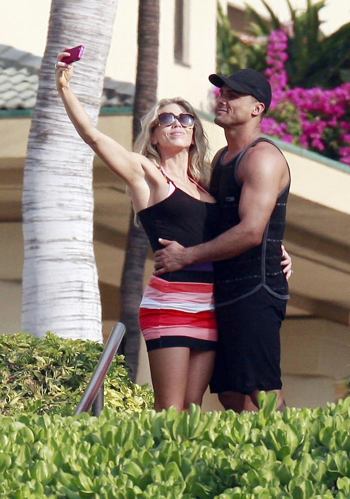 美艳名模沦为脏臭流浪汉,名模沦为流浪汉