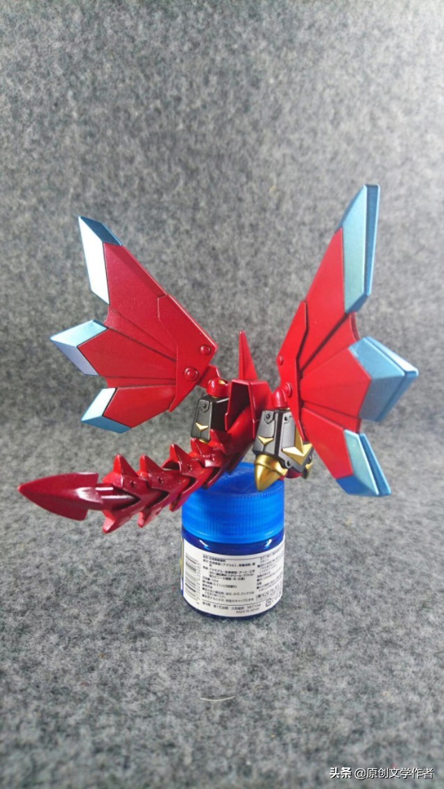 东莞好友的爱好——组装精致的机器人