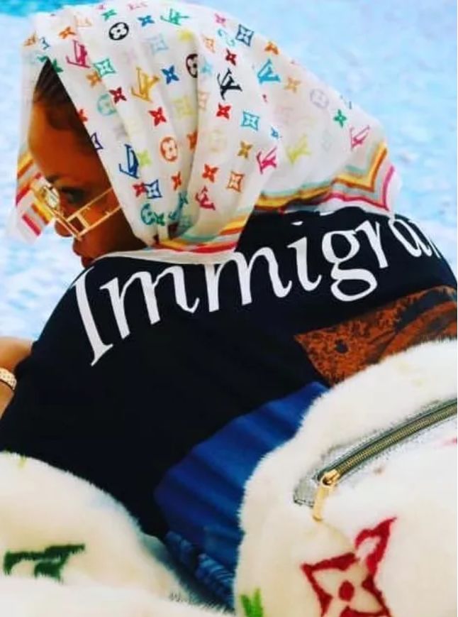 明星背的包包,明星背的罗意威包包