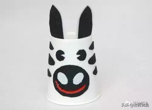 用两个纸杯手工制作纸杯娃娃,用纸杯做的纸杯手工