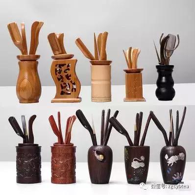 茶桌上稀奇古怪摆件,茶桌上的各种茶具