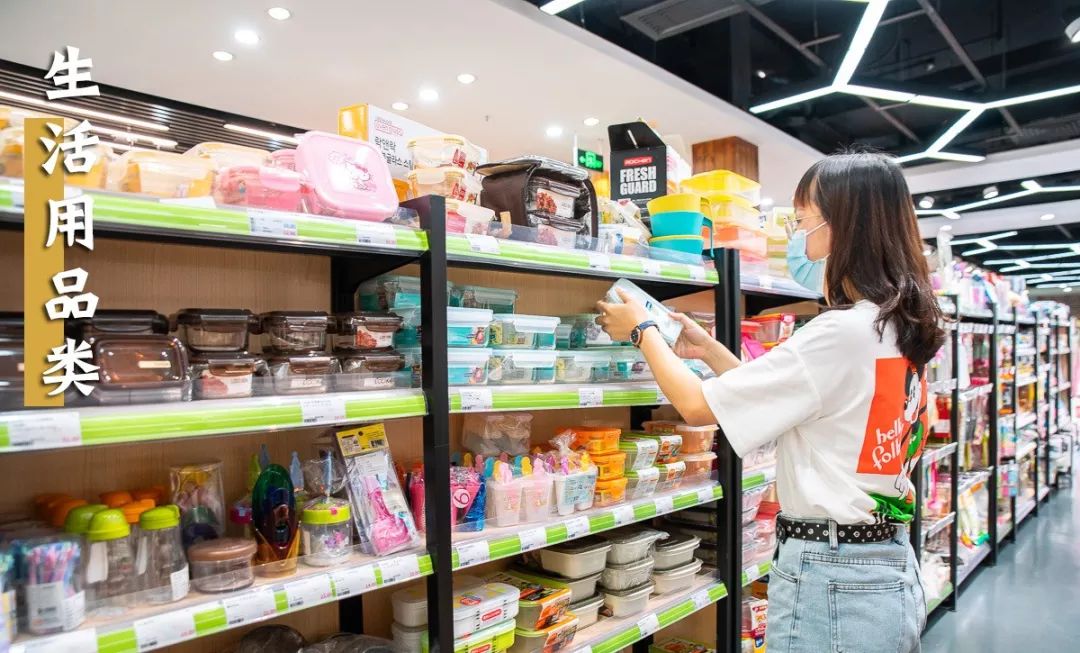 从韩国回来在超市买东西,韩国超市进口东西