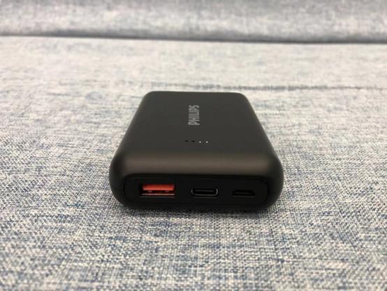 飞利浦充电宝小巧便携,飞利浦充电宝哪个质量好