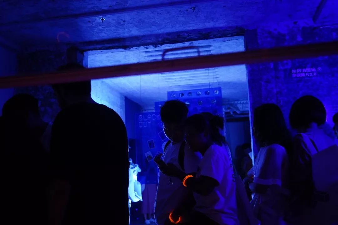 当心断缆警示标志,断片前有什么预警