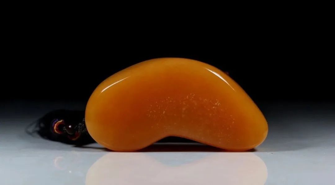 揭开田黄石神秘的面纱,走进田黄石的神秘面纱