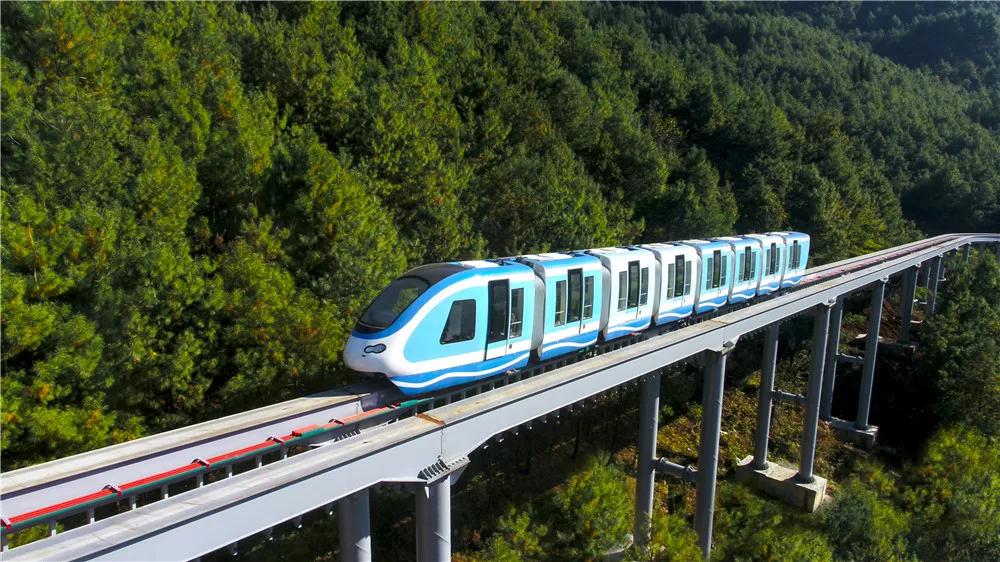 经过扶贫改造后乡村大变样,脱贫攻坚乡村旧貌