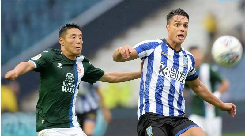 武磊全场数据1球6次获评7.5,武磊88分钟破巴萨球门