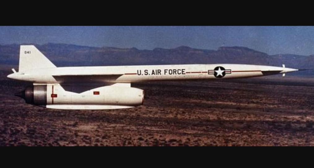 冷战初期核威胁，美军在台湾秘密部署核导弹，*狗猎**随时轰炸莫斯科