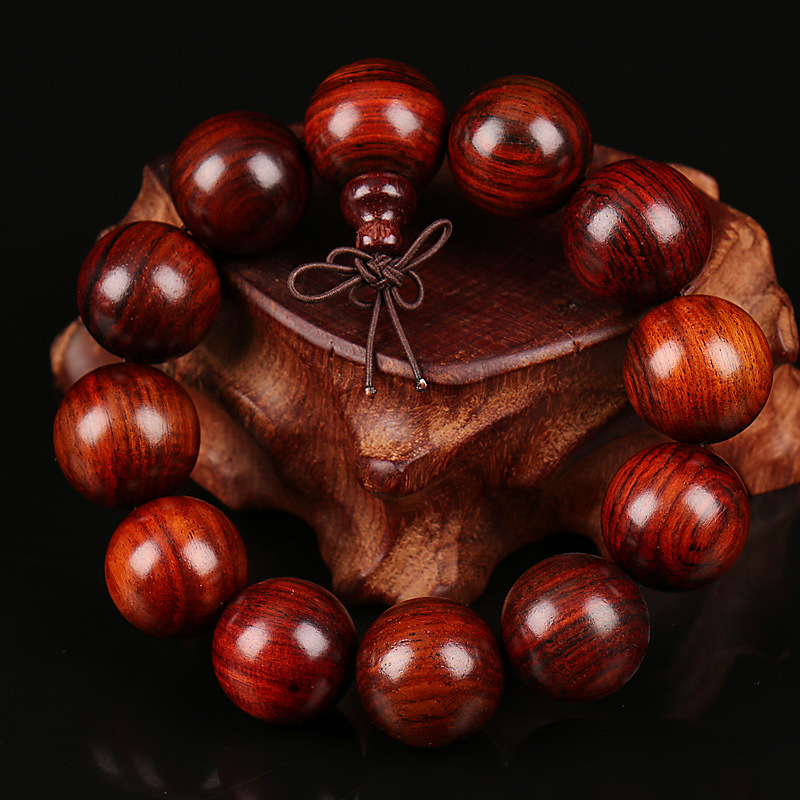 各种木质手串对人体的作用,对人体有益的木质手串