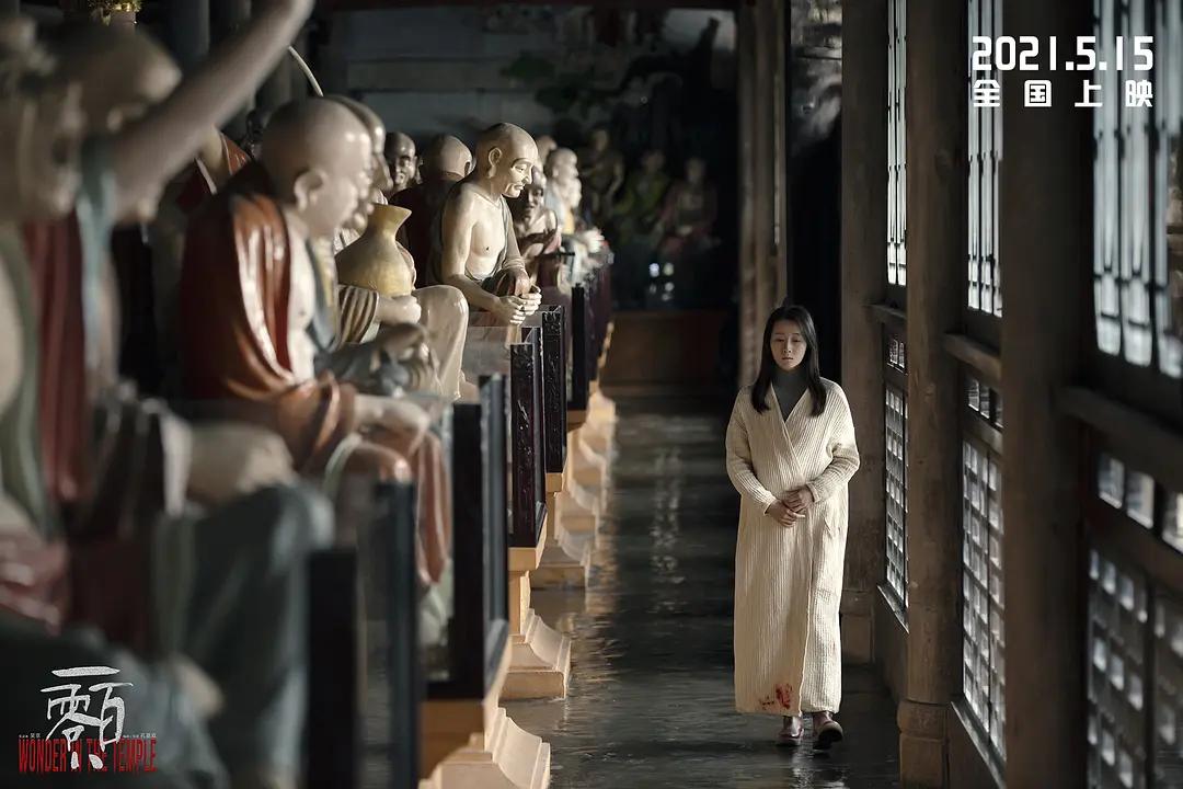 吴京零片酬助演汶川地震改编电影,吴京救灾真实照片