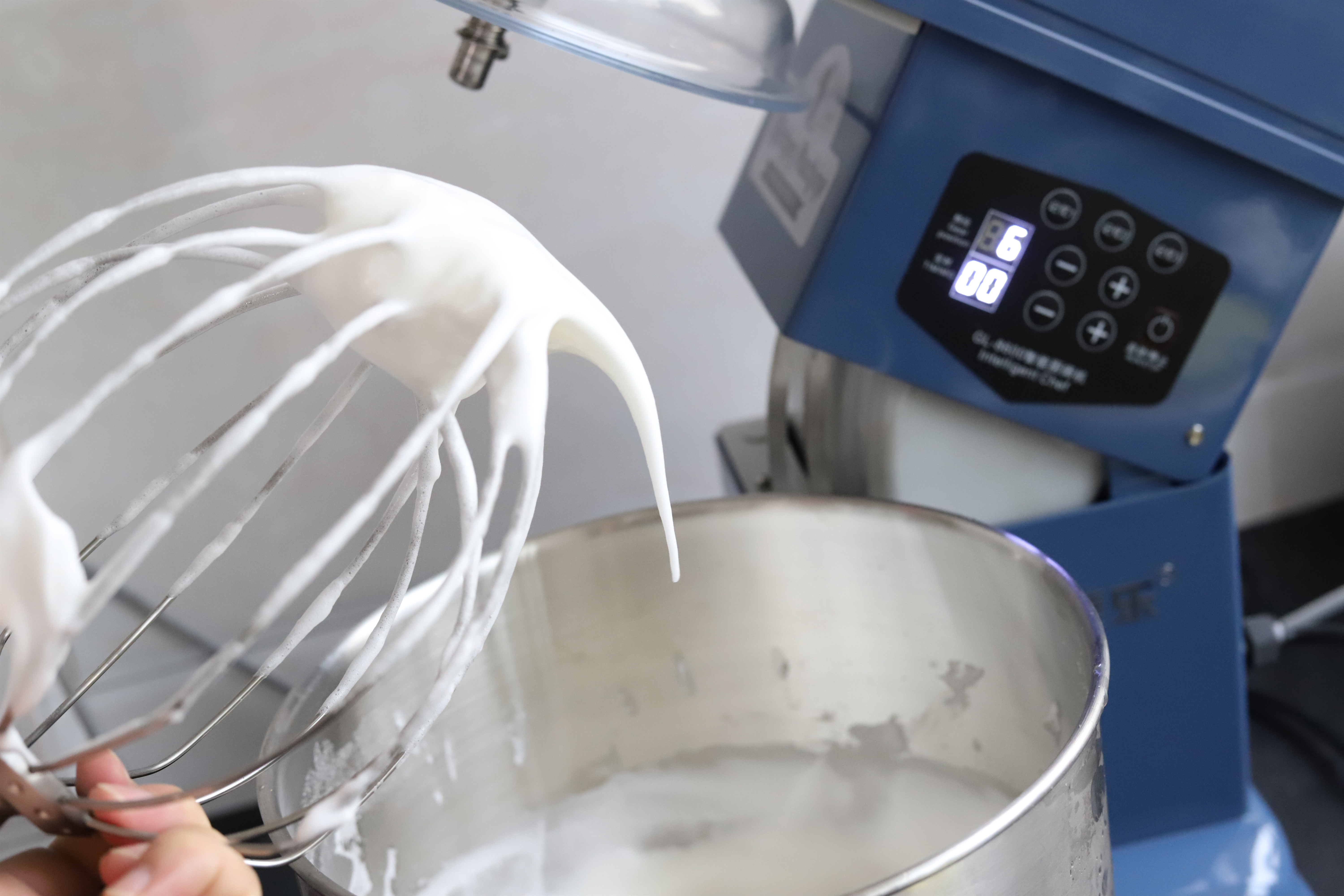 蛋糕好吃都是真材实料,想吃蛋糕不用买了把配方告诉你